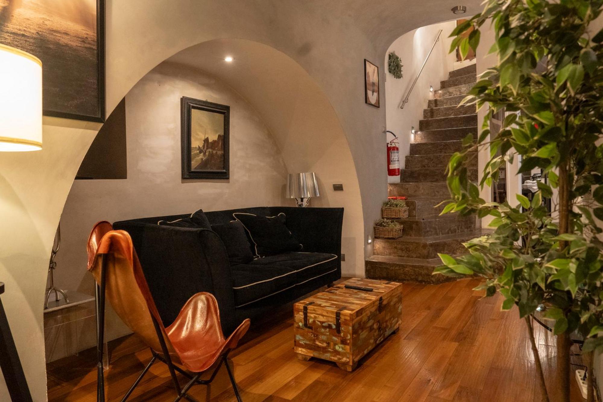 Domus Ciancaleoni - Colosseum - Rione Monti Rome Exterior photo